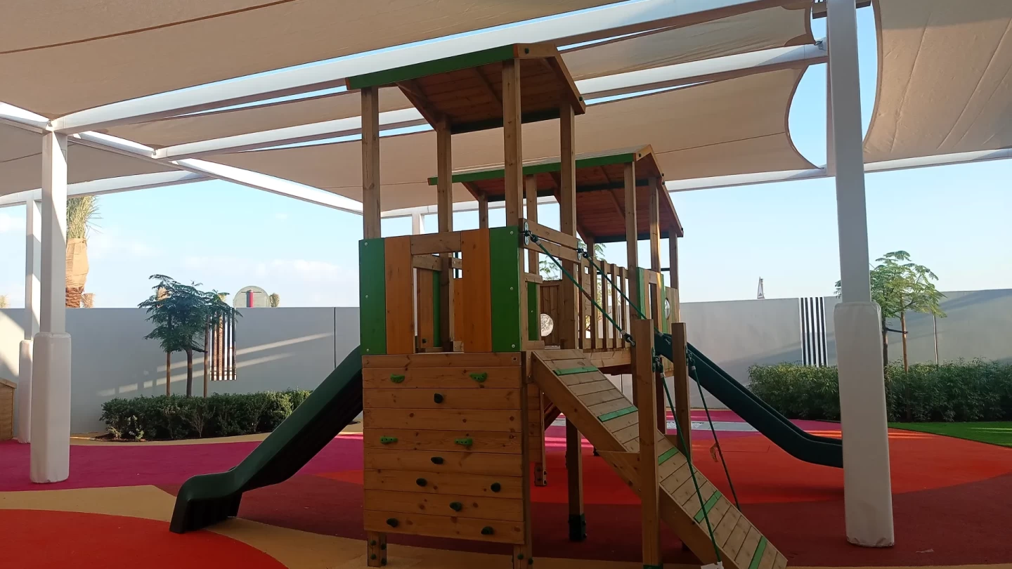 Benefits of Choosing Wooden Play Equipment